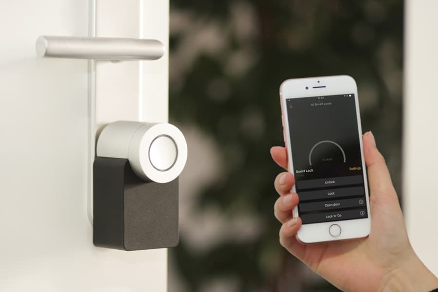 Compact Smart Home Hub